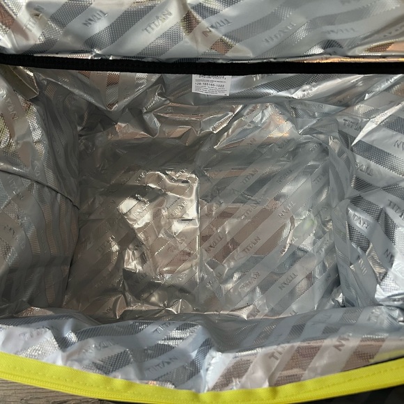 SOLD -Titan 50 Can Collapsible Cooler Ebony - Picture 8 of 14